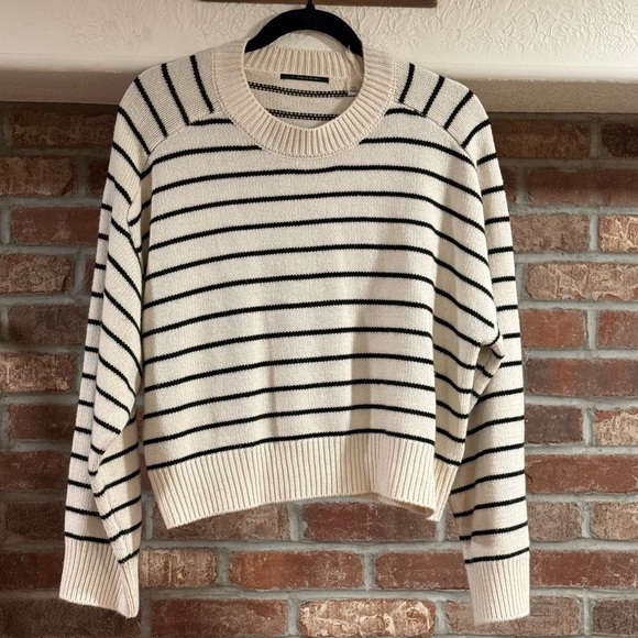 T Tahari Cream Black Striped Ribbed Shaker Knit Crewneck Sweater - Picture 2 of 4